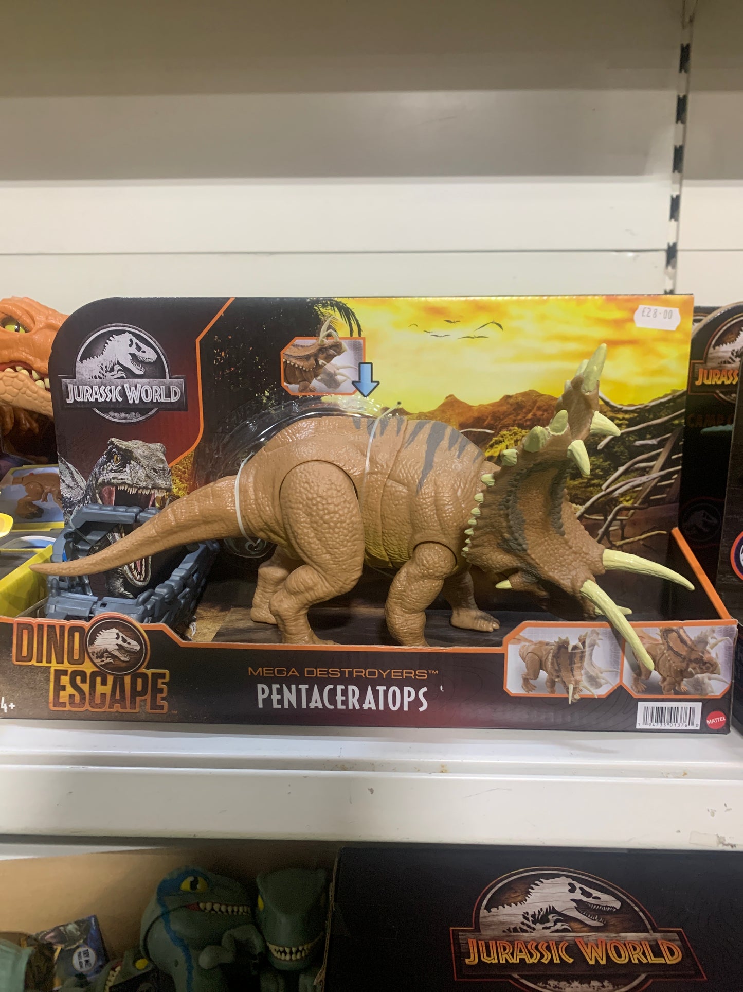 Jurassic World Dino Escape Mega Destroyers Pentaceratops