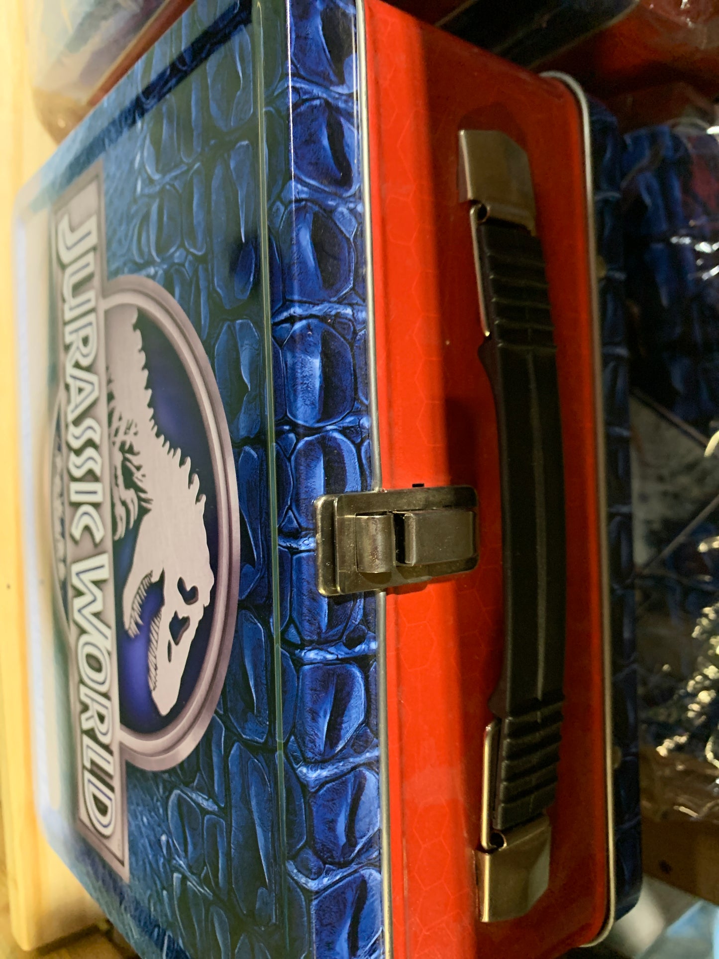 Jurassic World Raptor Tin Tote