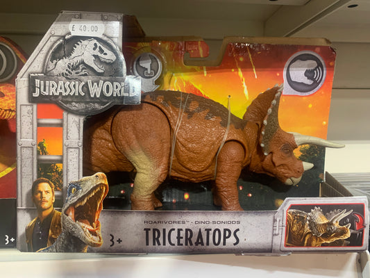 Jurassic World Roarivores Triceratops BNIB
