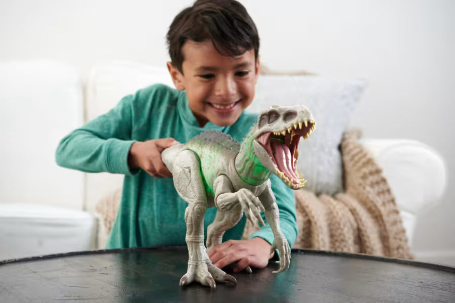 Jurassic World Dino Trackers Camouflage N Battle Indominus Rex
