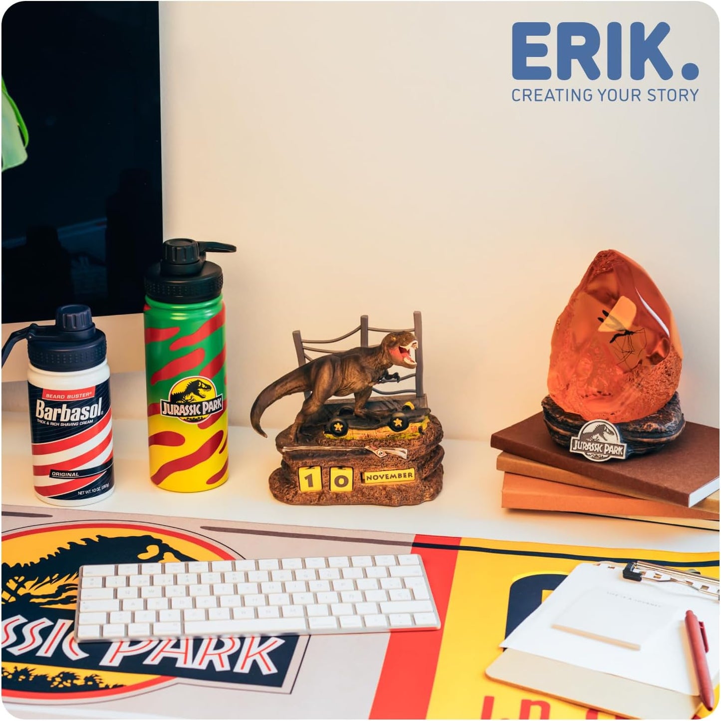 Jurassic Park USB LED Amber desk lamp