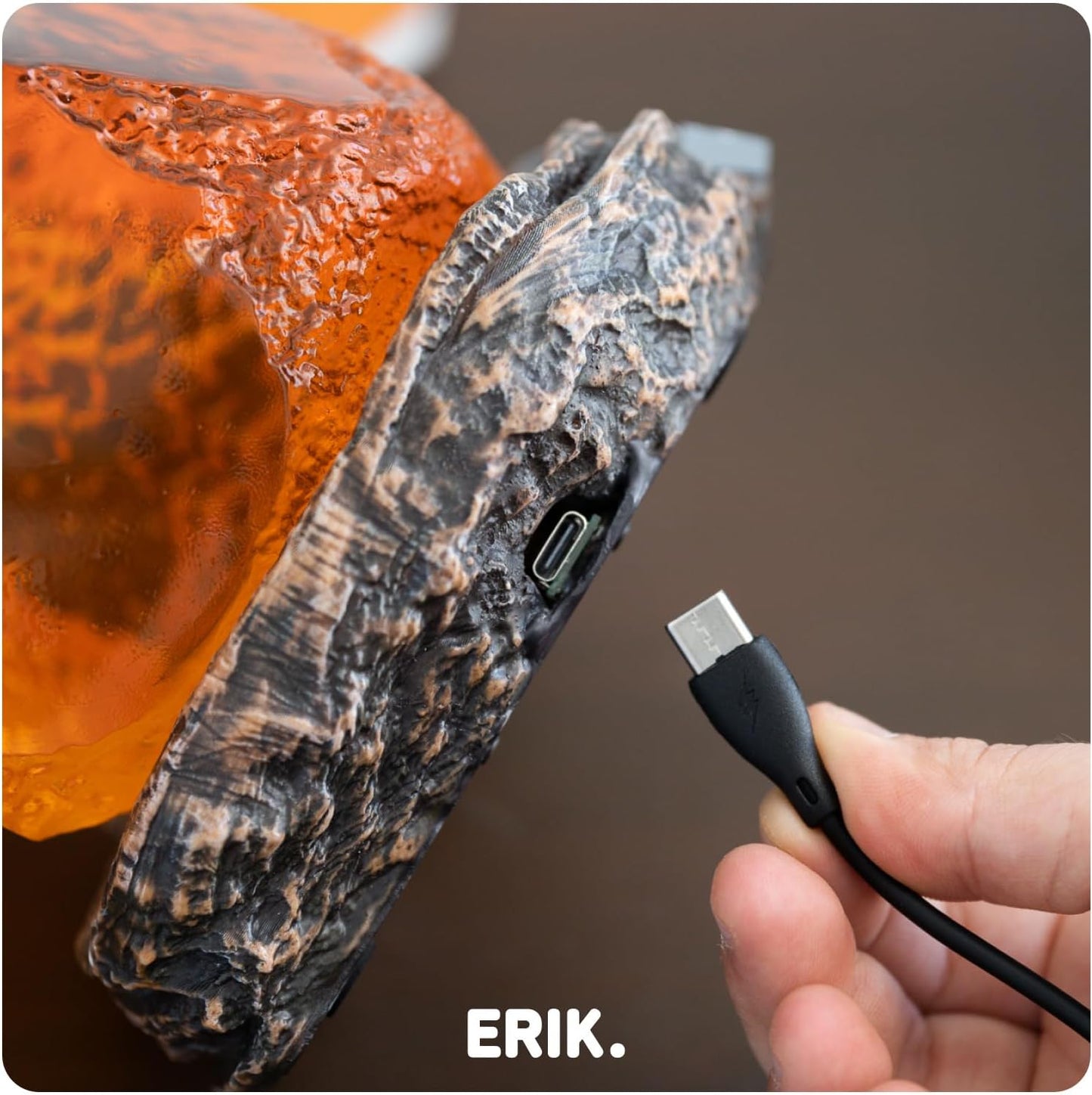 Jurassic Park USB LED Amber desk lamp
