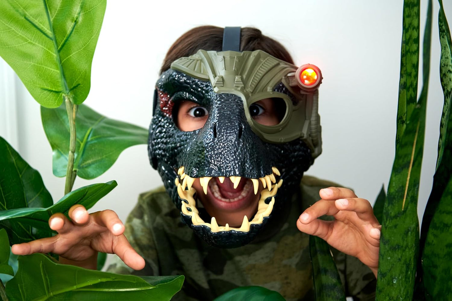 Jurassic World Track N' Roar Indoraptor Dinosaur Mask