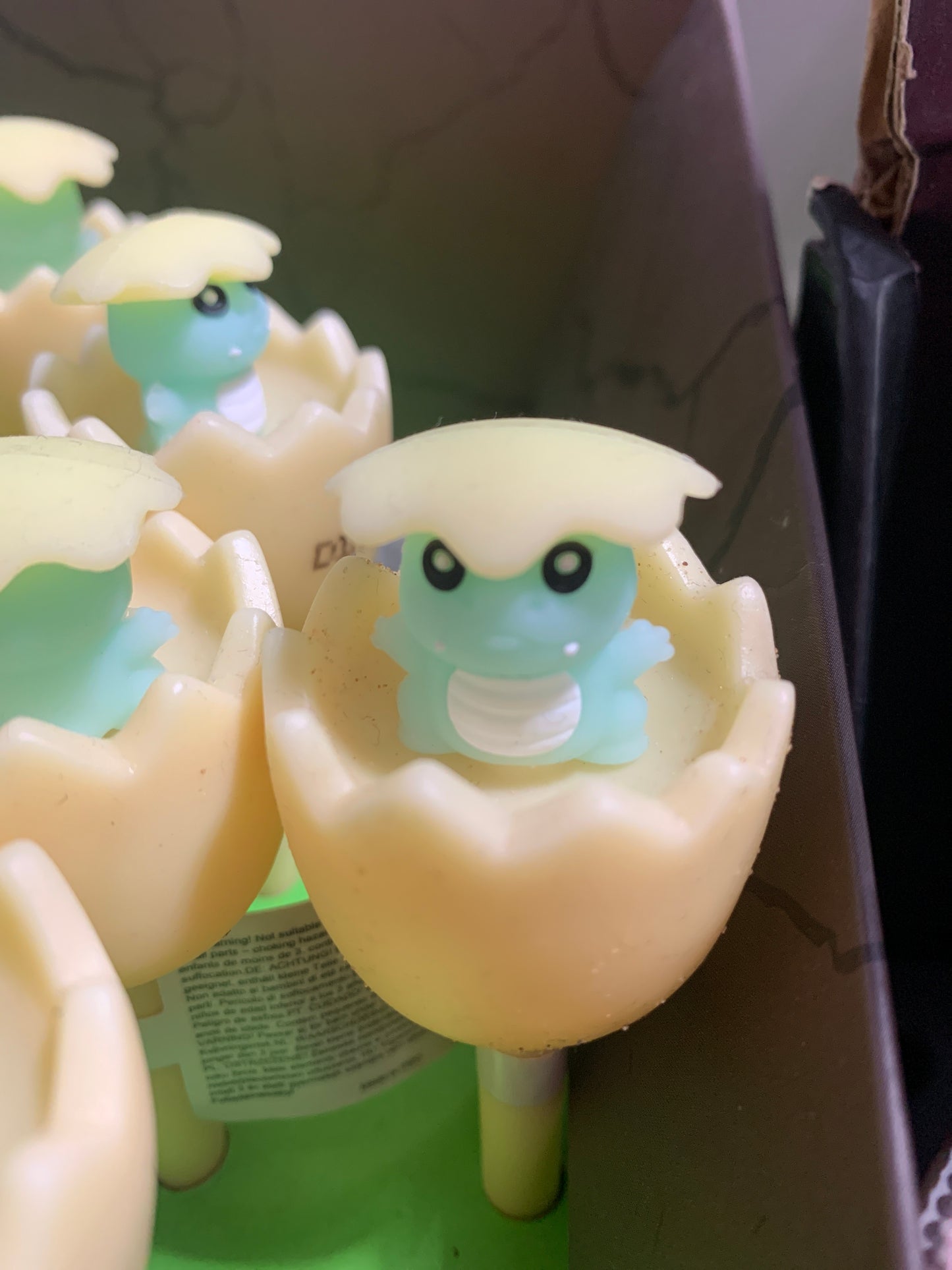 Hatching Dino egg ball pen