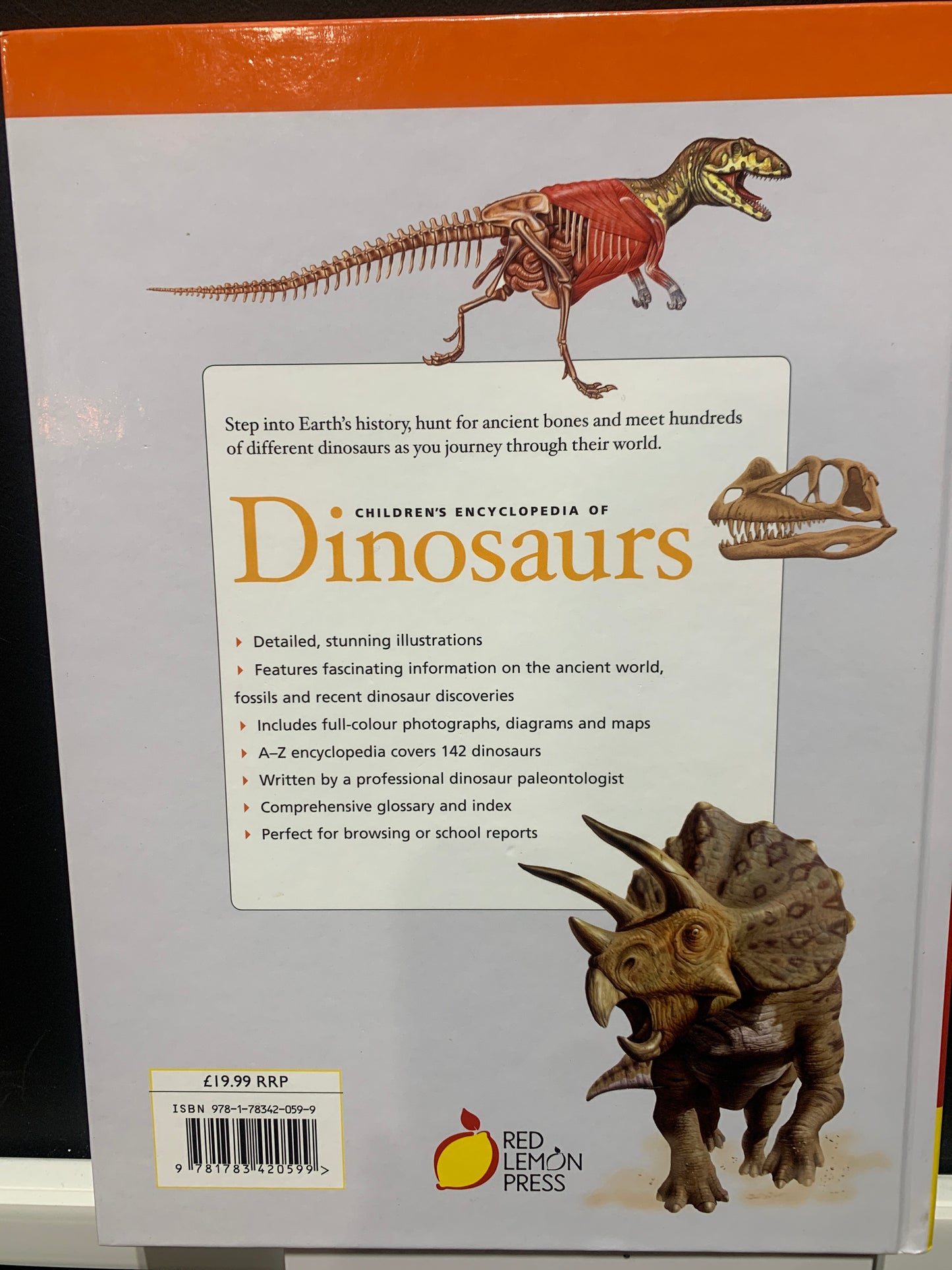 Children’s encyclopaedia of Dinosaurs