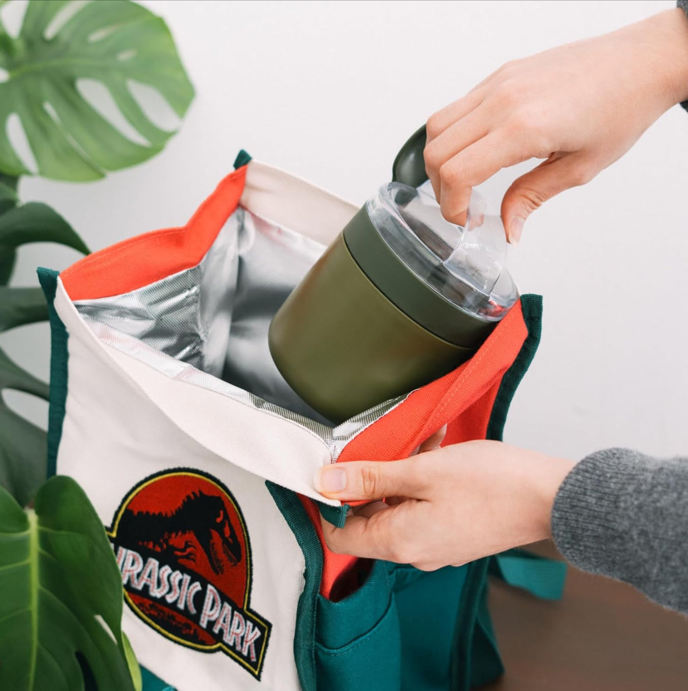 Grupo Erik Jurassic Park Insulated Lunch Bag